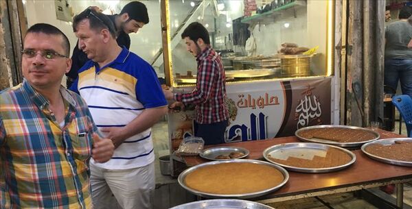 Türklerden para almak istemeyen Suriyeli esnaf - Sputnik Türkiye