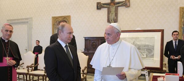 Vladimir Putin -  Papa Francis - Sputnik Türkiye