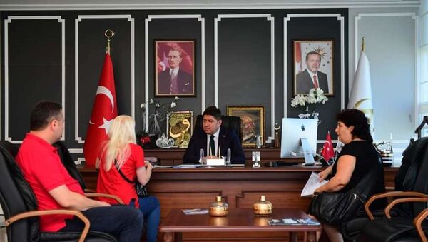 Altınordu ilçesinin AK Partili Belediye Başkanı Aşkın Tören - Sputnik Türkiye