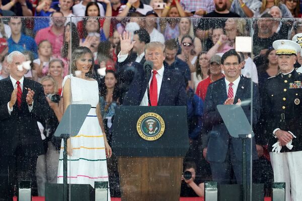 ABD'nin Bağımsızlık Günü törenine Trump'ın hayali damga vurdu: Şenlik yerine askeri gövde gösterisi yapıldı - Sputnik Türkiye