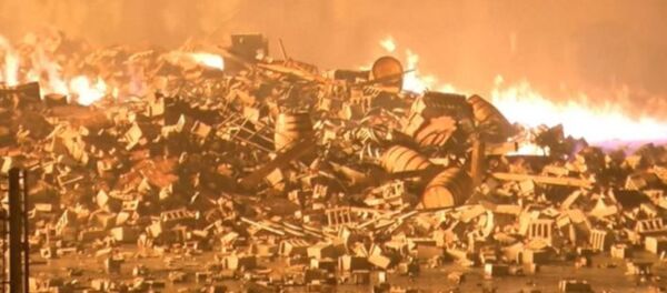 ABD’de 45 bin varil viskinin bulunduğu depoda yangın - Sputnik Türkiye