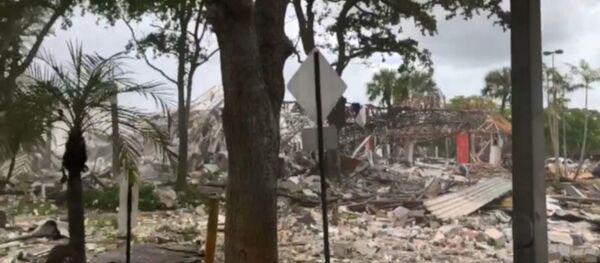 ABD’nin Florida eyaletinin Plantation bölgesinde bir alışveriş merkezinde bir patlamanın meydana geldiği öğrenildi. - Sputnik Türkiye