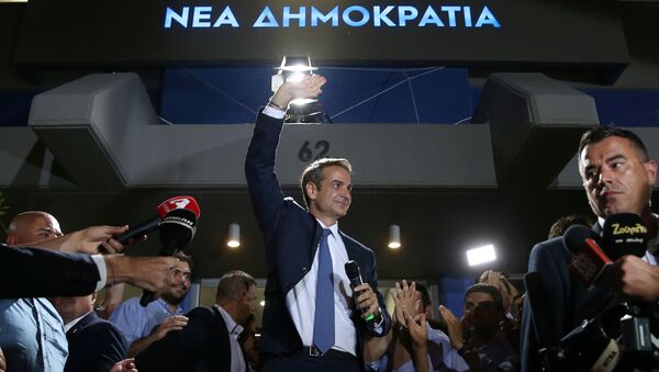 Yunanistan'da erken genel seçim sonucunda merkez sağ Yeni Demokrasi Partisi (ND), tek başına iktidara gelecek çoğunluğu elde etti.  - Sputnik Türkiye