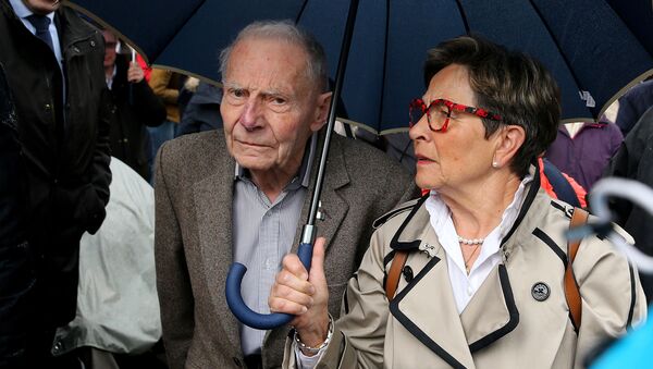 Fransa'da Vincent Lambert hakkındaki ötenazi davası - baba Pierre ve anne Viviane Lambert - Sputnik Türkiye