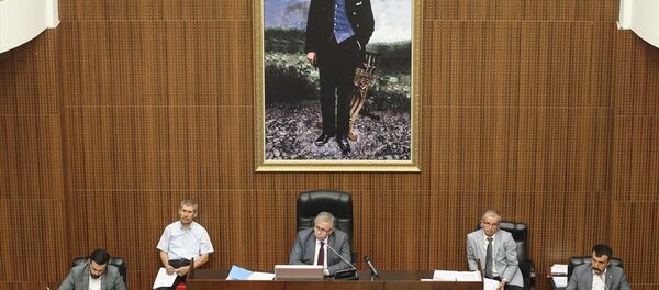 Ankara Büyükşehir Belediye Meclisinin, temmuz ayı üçüncü oturumu Başkan Mansur Yavaş başkanlığında gerçekleştirildi. - Sputnik Türkiye