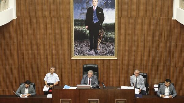 Ankara Büyükşehir Belediye Meclisinin, temmuz ayı üçüncü oturumu Başkan Mansur Yavaş başkanlığında gerçekleştirildi. - Sputnik Türkiye