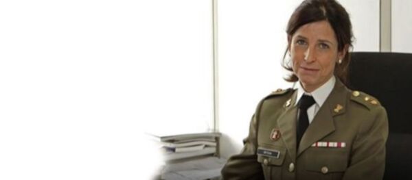 İspanya'nın kadın Savunma Bakanı Margarita Robles'in Bakanlar Kurulu'na sunduğu öneriyle kabul edilen kararla, Kara Kuvvetleri'nde albay olan Patricia Ortega'nın general olarak atandığı açıklandı. - Sputnik Türkiye