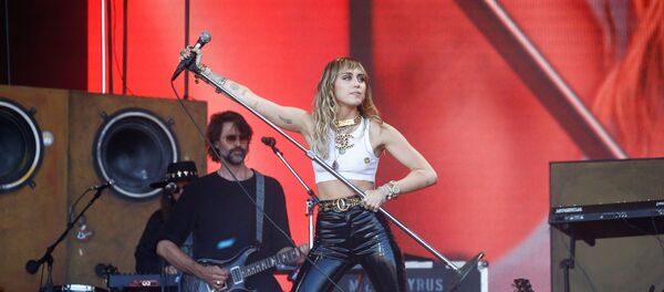 Miley Cyrus - Sputnik Türkiye