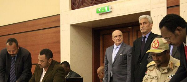Sudan'da taraflar geçiş dönemi için siyasi belgeyi imzaladı - Sputnik Türkiye