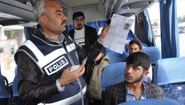 Suriyeliler, yol izin belgesi - Sputnik Türkiye