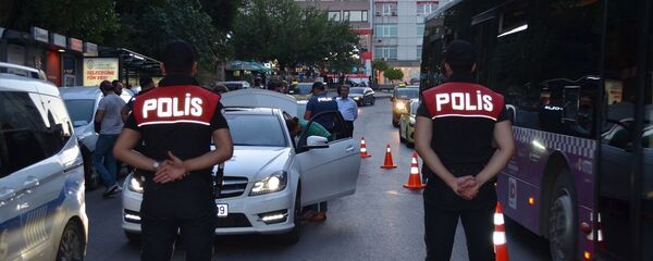 İstanbul genelinde Yeditepe Huzur asayiş uygulaması kapsamında denetimler gerçekleştirildi. - Sputnik Türkiye