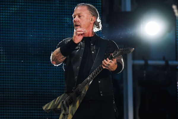 Metallica'dan Moskova'da Rusça performans - Sputnik Türkiye