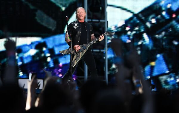 Metallica'dan Moskova'da Rusça performans - Sputnik Türkiye