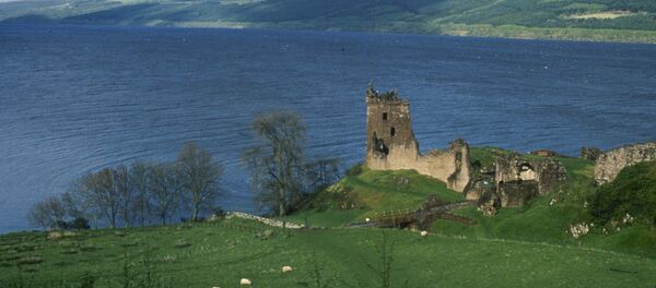 Loch Ness gölü Loch Ness gölü - Sputnik Türkiye