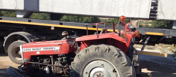 Çalıntı traktör - Sputnik Türkiye