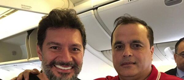 Hakan Atilla'nın uçaktan ilk fotoğrafı - Sputnik Türkiye