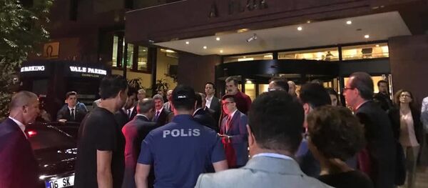 Belarus Büyükelçiliği İdari İşler Müsteşarı Alexander Poganshev'e saldırı - Sputnik Türkiye