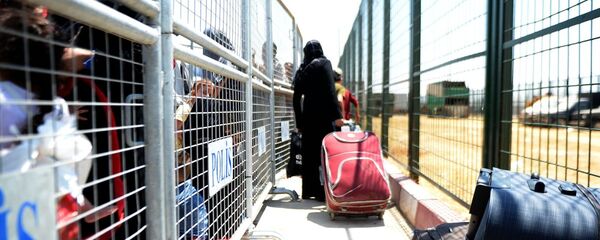  Suriyeliler bayram için ülkelerine gidiyor - Sputnik Türkiye