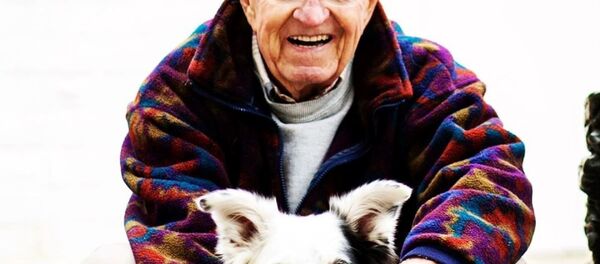 Yaklaşık bin kelimeyi anlayabilen, dünyanın en zeki köpeği 15 yaşında öldü - Sputnik Türkiye