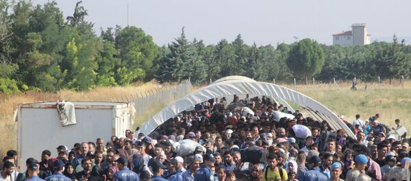 Ülkesine bayrama gidenlerin sayısı 18 bine ulaştı - Sputnik Türkiye