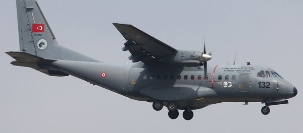  Türk CN-235 uçağı - Sputnik Türkiye