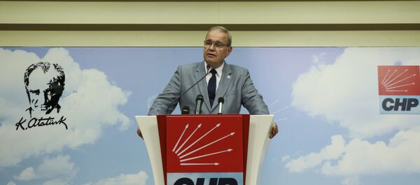 Faik Öztrak - Sputnik Türkiye