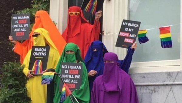 Yasağı protesto etmek için sarı burka giyen erkek politikacı Hollanda'da tartışma yarattı - Sputnik Türkiye