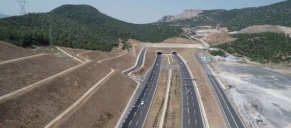 İstanbul-İzmir otoyolu - Sputnik Türkiye