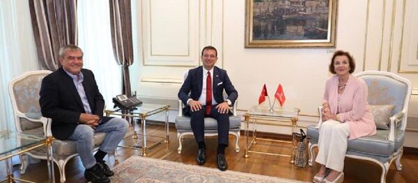 Yılmaz Özdil - Zeynep Osman - Ekrem İmamoğlu Yılmaz Özdil - Zeynep Osman - Ekrem İmamoğlu - Sputnik Türkiye