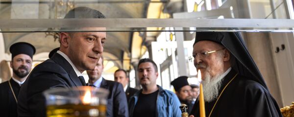 Feenr Rum Ortodoks Patriği Bartholomeos, Ukrayna Cumhurbaşkanı Vladimir Zelenskiy'i ağırladı. - Sputnik Türkiye