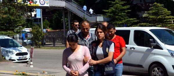 Amasya'da evlilik vaadiyle dolandırıcılık iddiası - Sputnik Türkiye