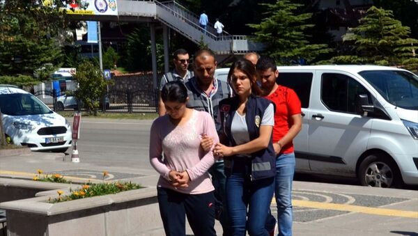 Amasya'da evlilik vaadiyle dolandırıcılık iddiası - Sputnik Türkiye