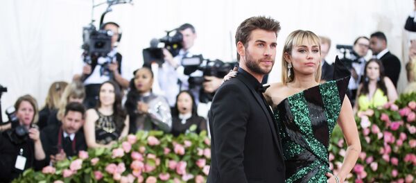 Miley Cyrus- Liam Hemsworth - Sputnik Türkiye