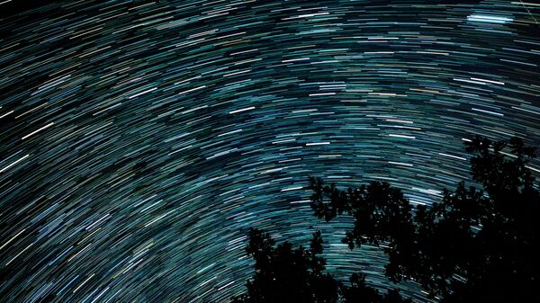 Dünyanın en etkileyici meteor yağmurlarından biri bu gece yaşanacak - Sputnik Türkiye