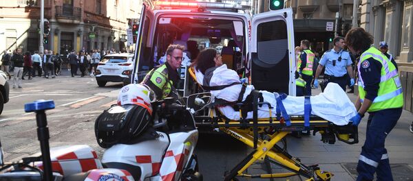 Avustralya'da bıçaklı saldırı: 1 kişiyi öldüren, 1 kişiyi yaralayan saldırgan, çevredekilerin müdahalesiyle yakalandı Avustralya'da bıçaklı saldırı: 1 kişiyi öldüren, 1 kişiyi yaralayan saldırgan, çevredekilerin müdahalesiyle yakalandı - Sputnik Türkiye