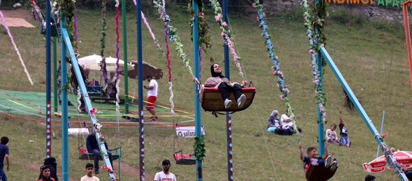 Ayder Yaylası - salıncak Ayder Yaylası - salıncak - Sputnik Türkiye