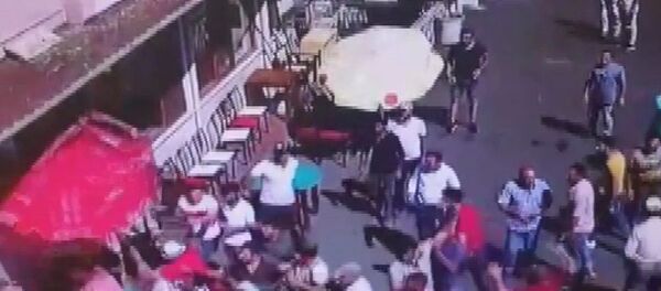 Büyükada'da faytoncularla akülü araç sahipleri arasında kavga Büyükada'da faytoncularla akülü araç sahipleri arasında kavga - Sputnik Türkiye