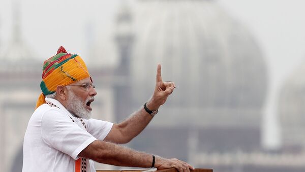 Indian Prime Minister Narendra Modi addresses the nation during Independence Day celebrations at the historic Red Fort in Delhi, India, August 15, 2019. REUTERS/Adnan Abidi - Sputnik Türkiye