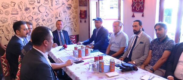 İBB, sağanakta zarara uğrayan Eminönü esnafıyla buluştu - Sputnik Türkiye