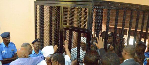 Ömer el Beşir ilk duruşmada - Sputnik Türkiye