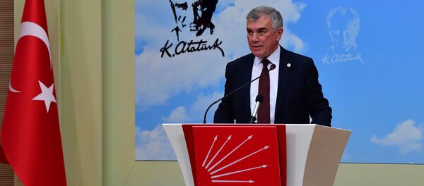 Ünal Çeviköz Ünal Çeviköz - Sputnik Türkiye