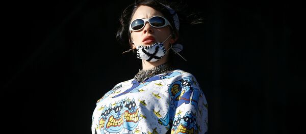  Billie Eilish konserde - Sputnik Türkiye