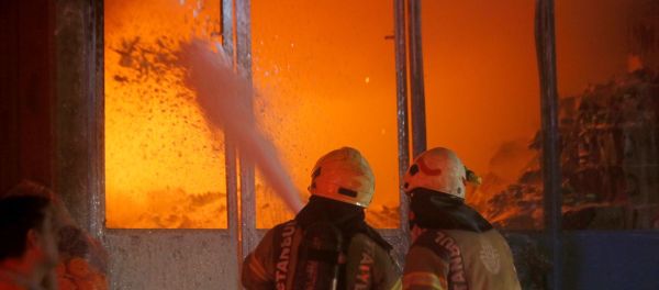 Başakşehir, kozmetik deposu, yangın - Sputnik Türkiye