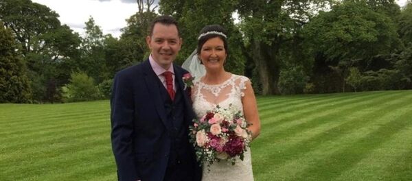 Chris Mallon-Avril Mallon - Sputnik Türkiye