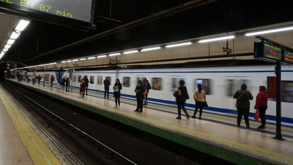 İspanya Madrid metro - Sputnik Türkiye