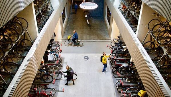 Dünyanın en büyük bisiklet parkı-Hollanda - Sputnik Türkiye