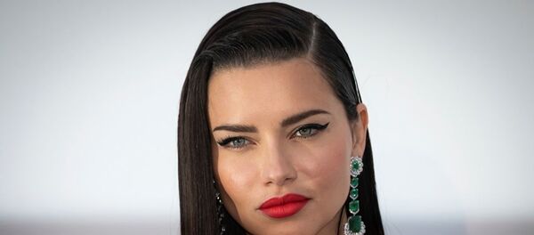 Adriana Lima - Sputnik Türkiye