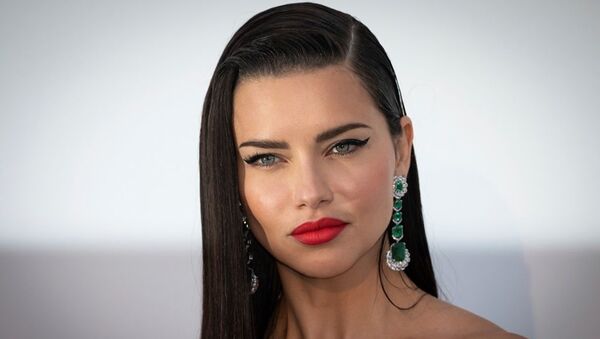 Adriana Lima - Sputnik Türkiye