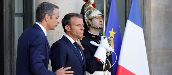 Kiriakos Miçotakis - Emmanuel Macron Kiriakos Miçotakis - Emmanuel Macron - Sputnik Türkiye