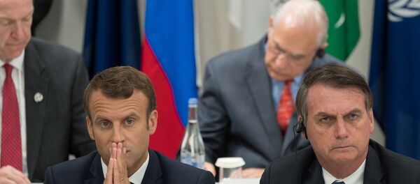 Brezilya Devlet Başkanı Jair Bolsonaro ve Fransa Cumhurbaşkanı Emmanuel Macron - Sputnik Türkiye